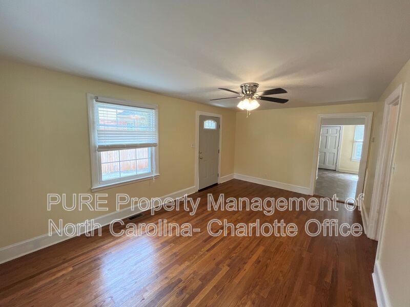 Charlotte Condo: 5735 Oak Dr