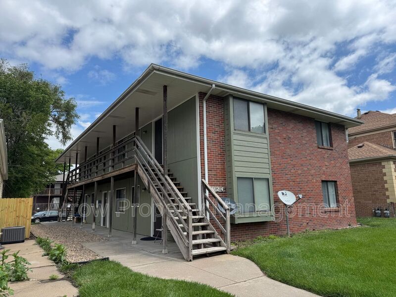 Lincoln Condo: 924 Garfield