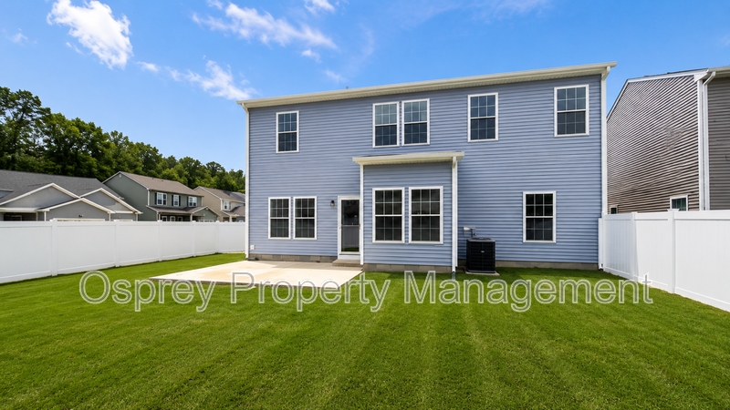 Beautiful 4BR Home with Open Floor Plan in Suffolk - Photo 7