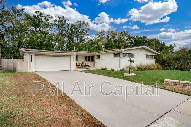 Wichita House: 1917 North Edgemoor Street