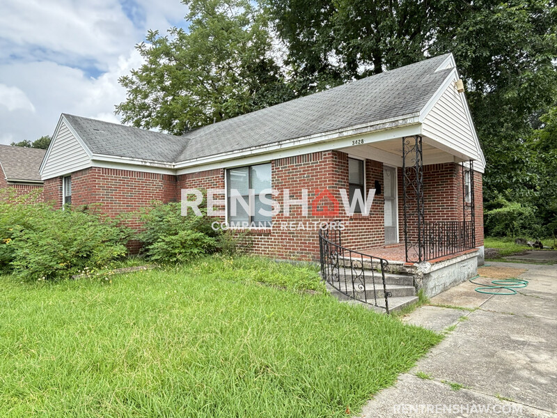 Memphis House: 3428 Vanuys Rd