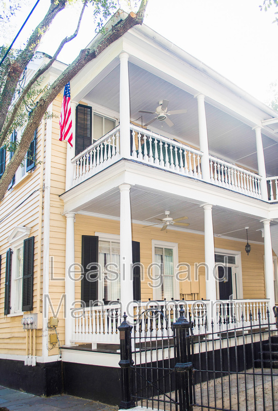 Charleston Condo: 123 Wentworth Street