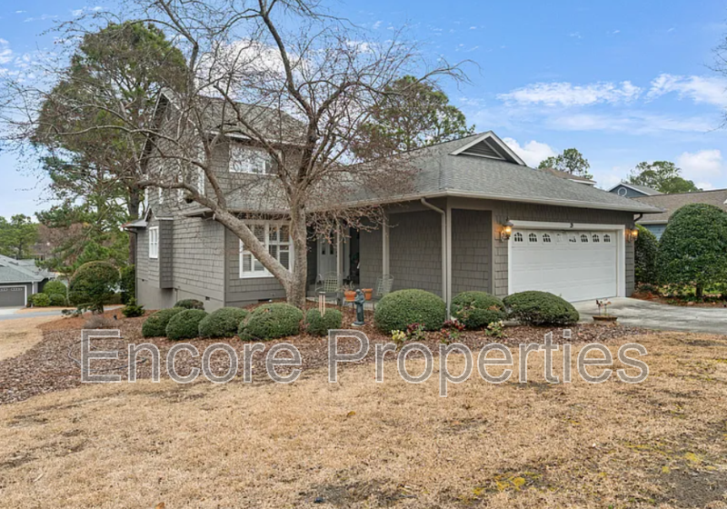 Pinehurst House: 28 Westlake Pointe Lane