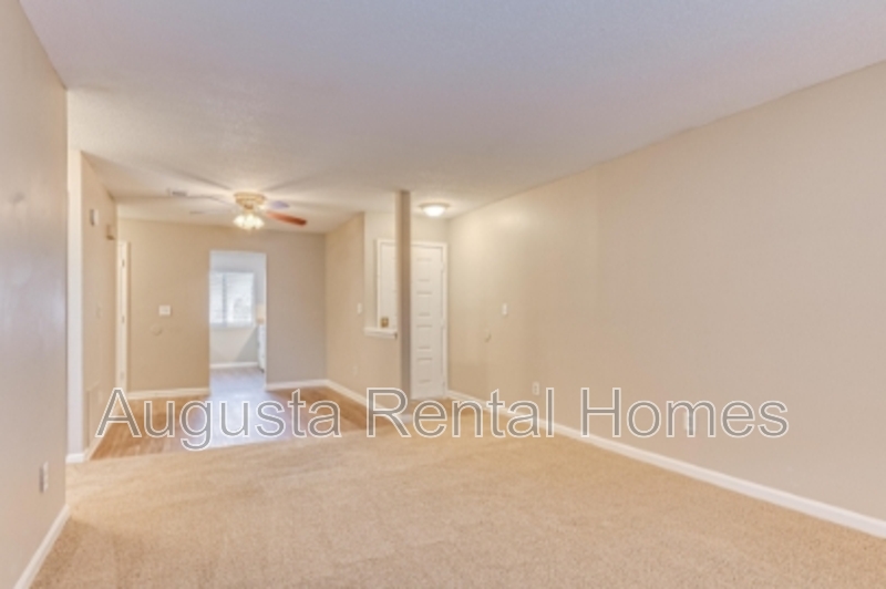 Augusta Condo: 2902D Ridge Court
