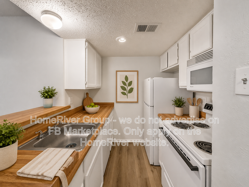Dallas Condo: 9520 Royal Ln