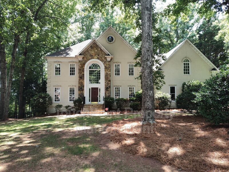 Charlotte House: 4200 Old Course Dr