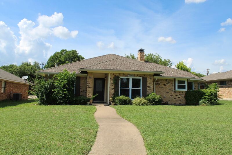 Frisco House: 7838 Williams Ave