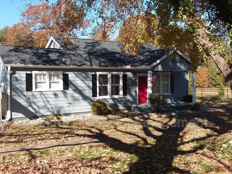 Piedmont House: 645 Piedmont Highway