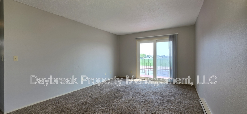 Moorhead Condo: 2414 3rd Avenue North - Apt 17