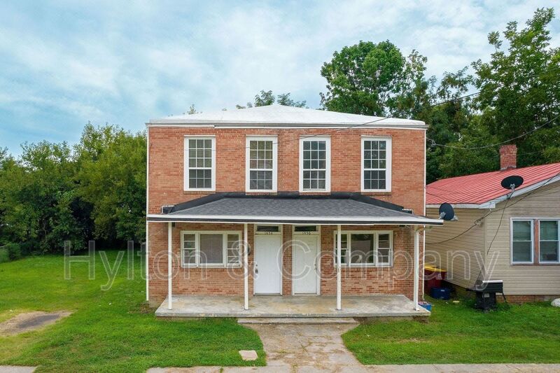 Request a Viewing for 1456 Ferndale Ave Tenant Turner