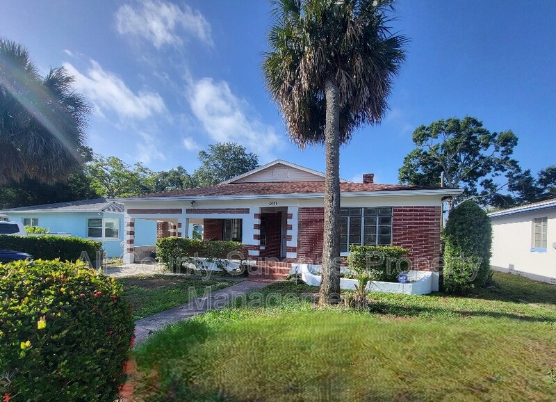 St.Petersburg House: 2444 14th Ave S