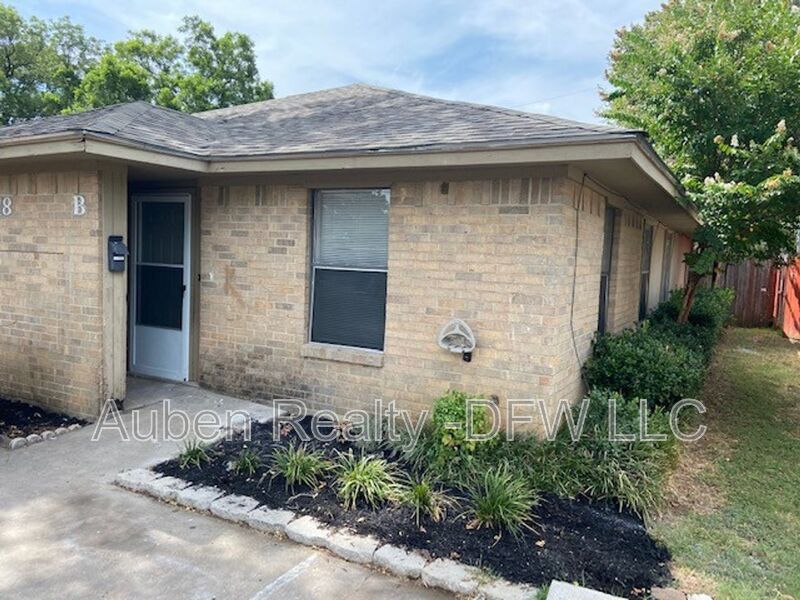 Arlington Condo: 118 Maple Street