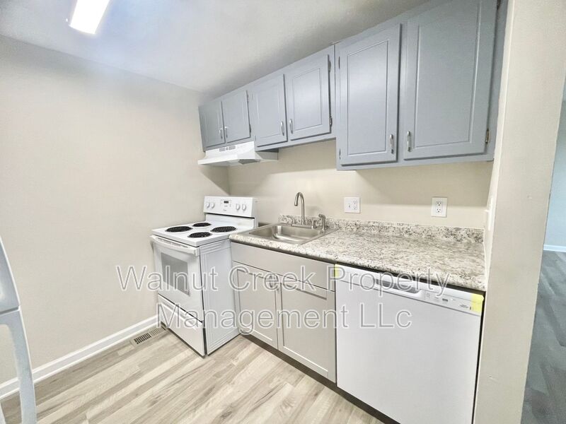 Lorain Condo: 5520 Beavercrest Dr