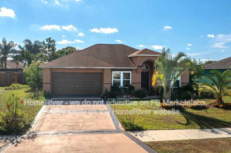 LAKE WALES House: 2378 Sunset Pointe Dr