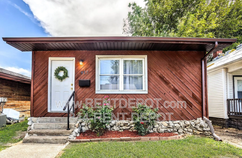 Evansville House: 917 N. Morton Ave