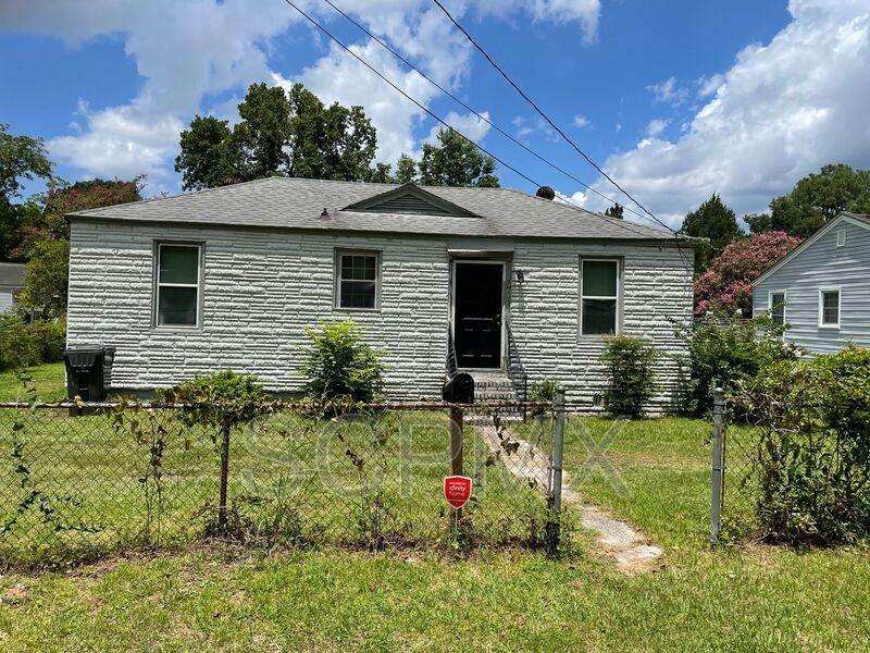 North Charleston House: 2652 Lawrence St