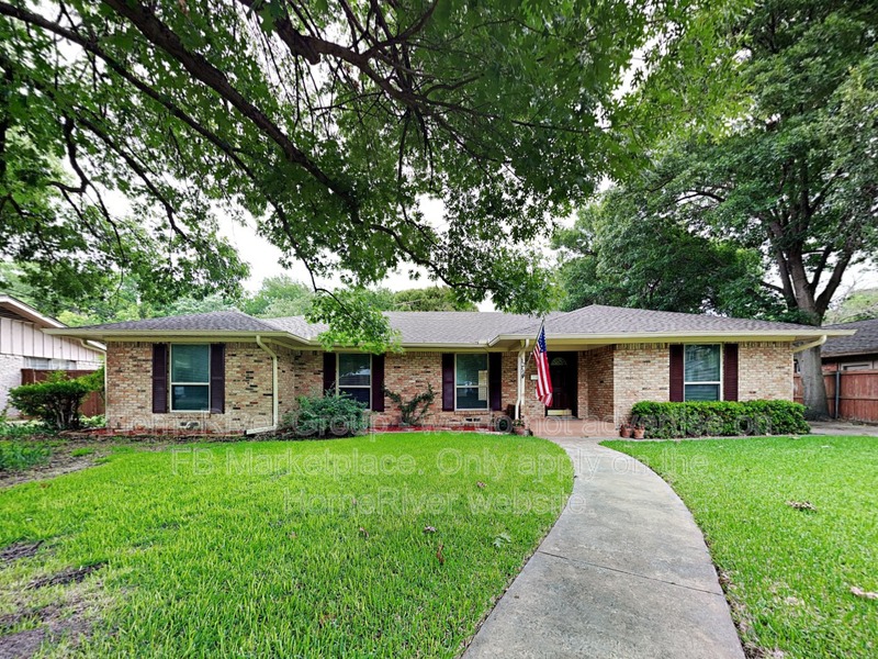 Richardson House: 1216 Glen Cove Dr