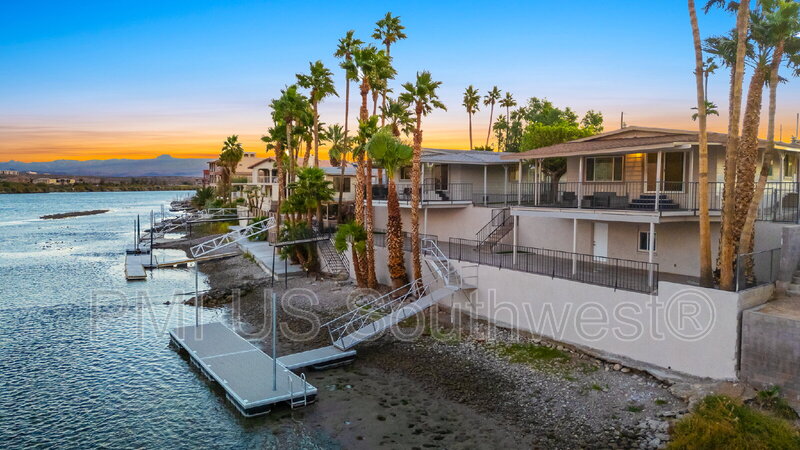 Bullhead City House: 437 Riverfront Drive
