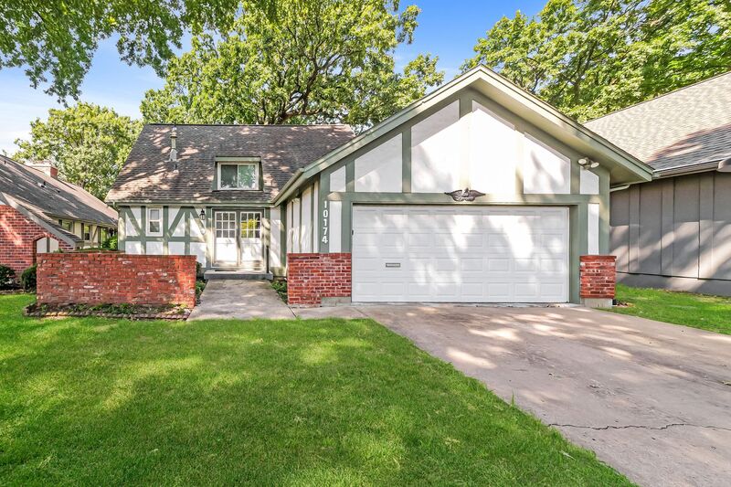 Shawnee House: 10174 Edelweiss Cir