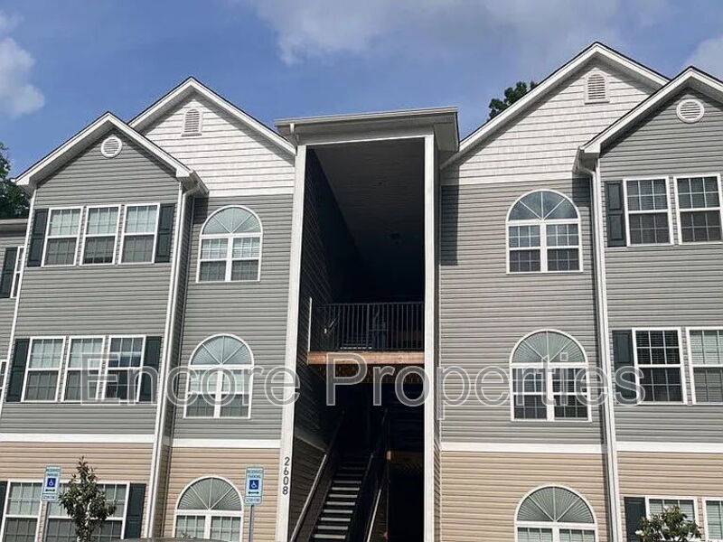 Greensboro Condo: 2608 Pennoak Way