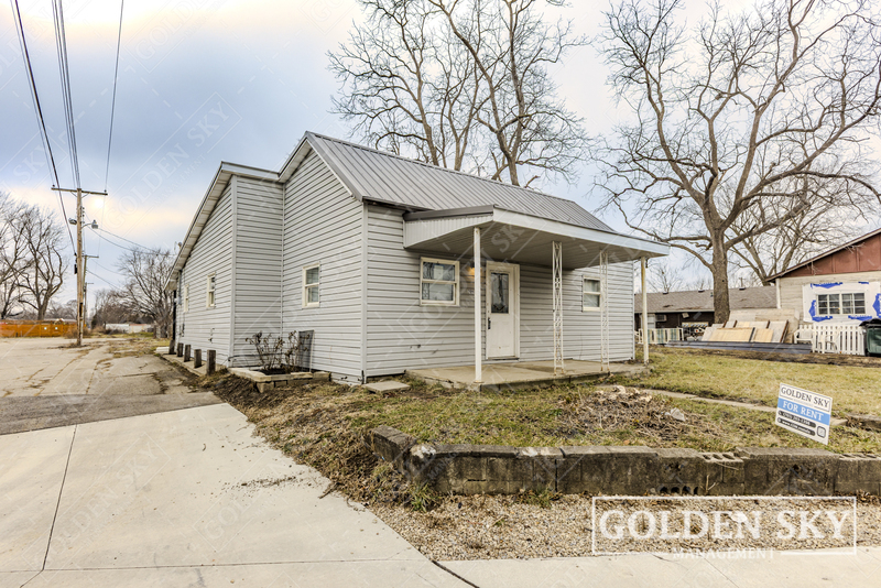 Muncie House: 2109 South Hoyt Avenue