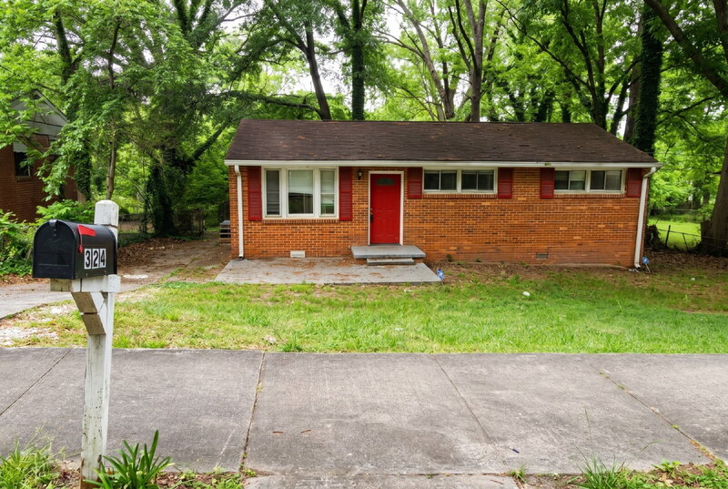 Atlanta House: 324 Macedonia Road Southeast
