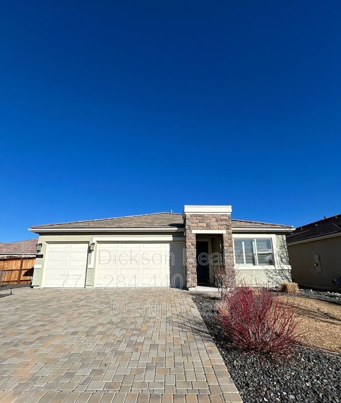 Sparks House: 774 Sweet Briar Lane