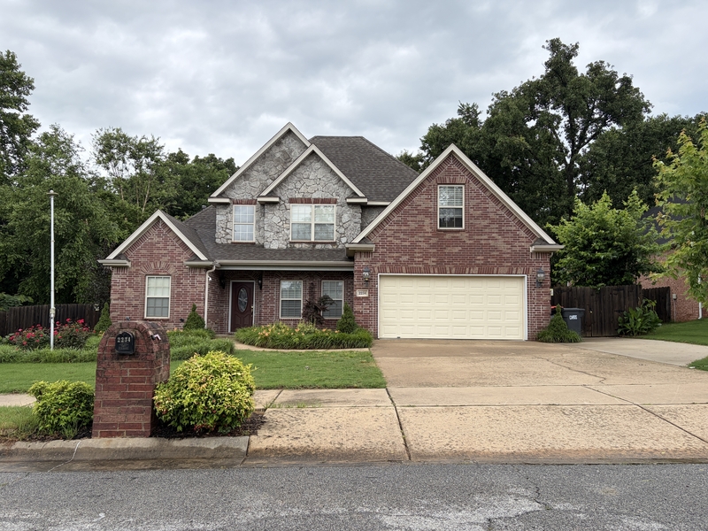 Springdale House: 2234 Tall Tree Lane