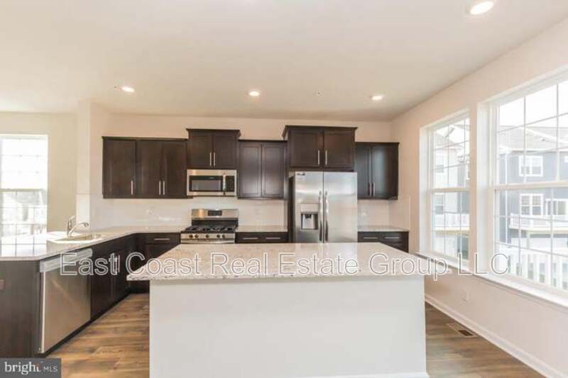 Frederick Townhome: 5123 Ironside Dr