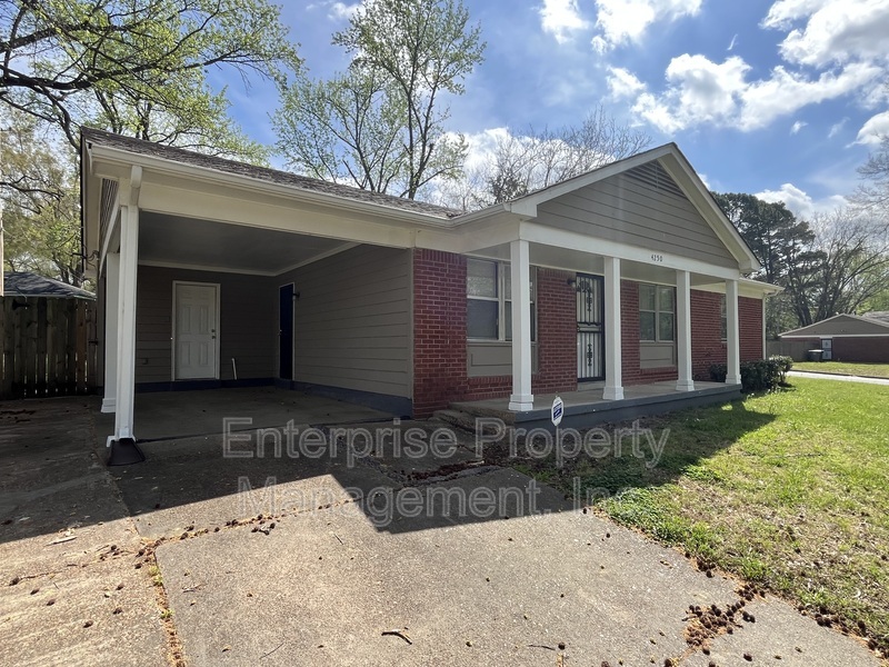 Memphis House: 4250 Trudy St