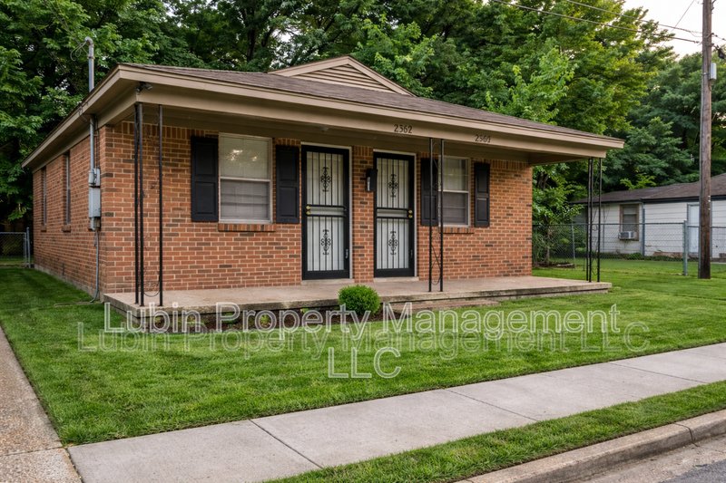 Memphis Condo: 2163 Howell Ave