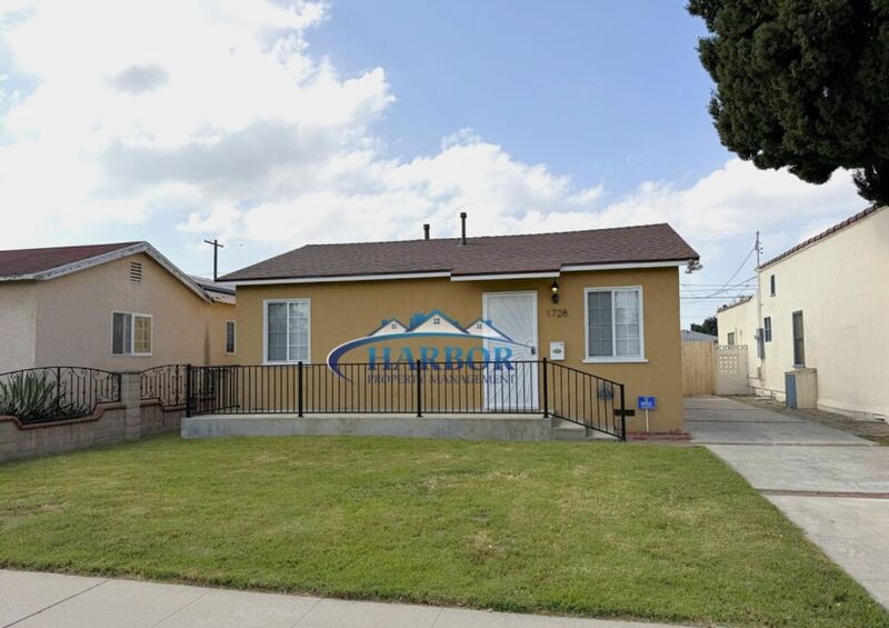 Long Beach House: 1728 East Rogers Street