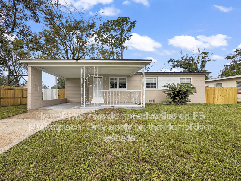 Jacksonville House: 5508 Moret Dr E