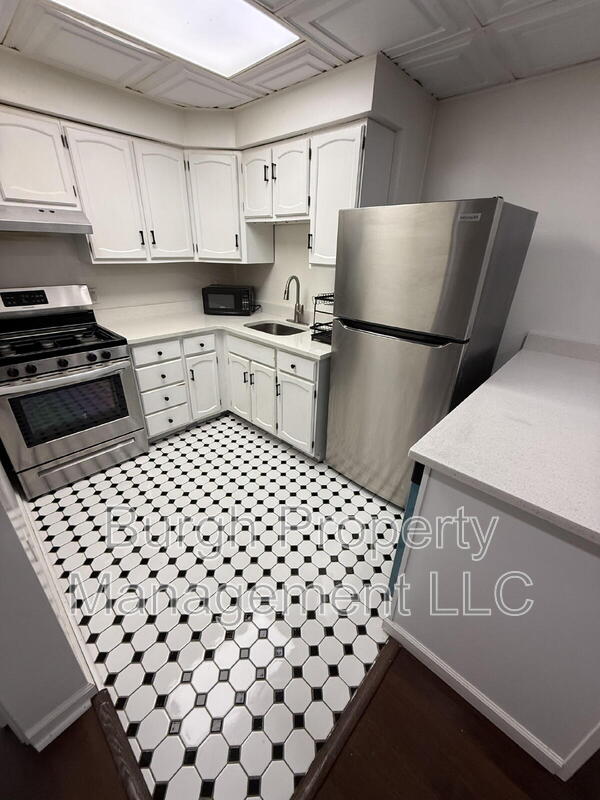 Pittsburgh Condo: 2206 Woodstock Ave