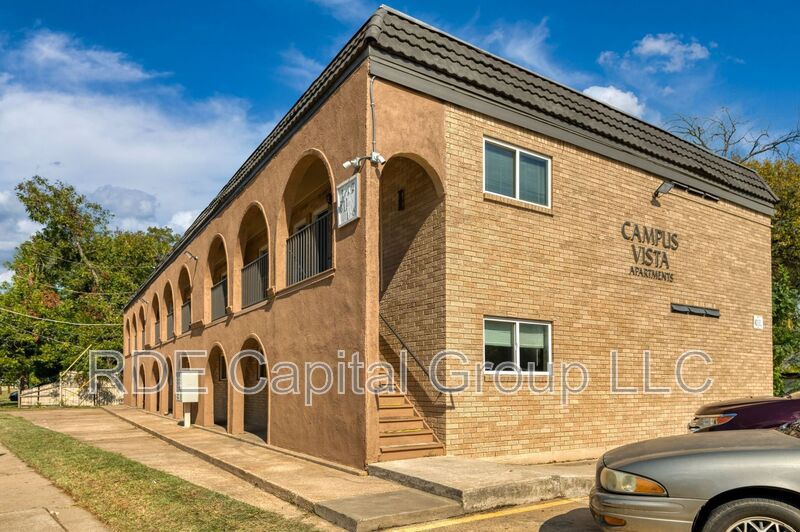Arlington Condo: 811 S. Mesquite St
