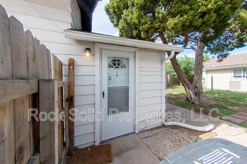 Cheyenne Condo: 516 East 6th Street - B