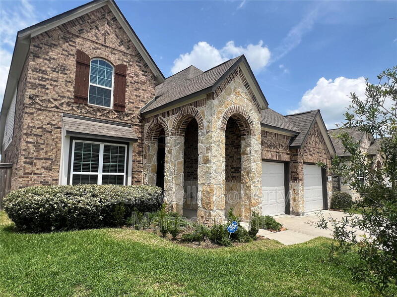 Fresno House: 2638 Settler Hill Drive