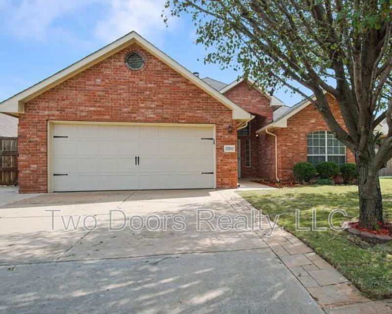 Oklahoma City House: 13212 Almond Drive