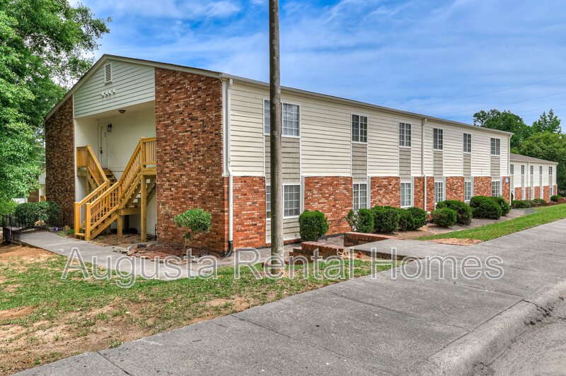 North Augusta Condo: 520 East Buena Vista Avenue - 408