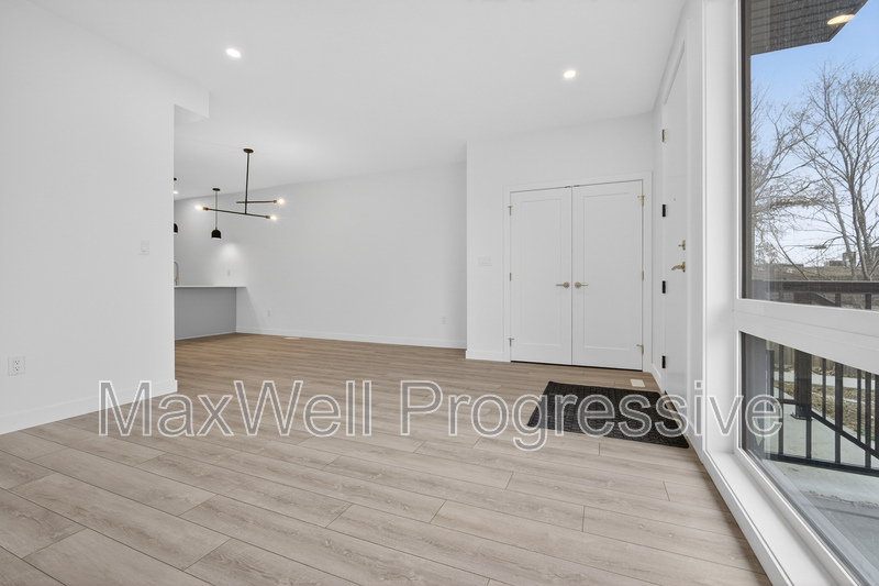 Edmonton Townhome: 10425 70 Avenue