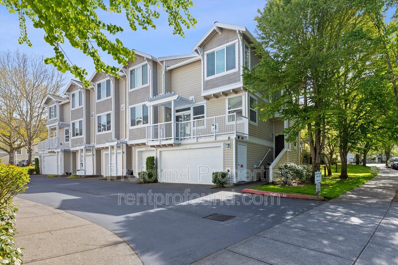 Beaverton Condo: 16090 SW Audubon Street - 105