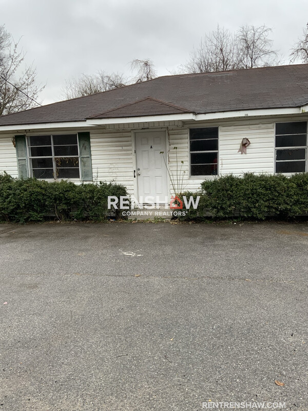 Dyersburg House: 316 Kist Ave