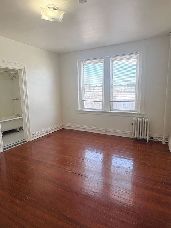 Baltimore Condo: 6 E. Read St