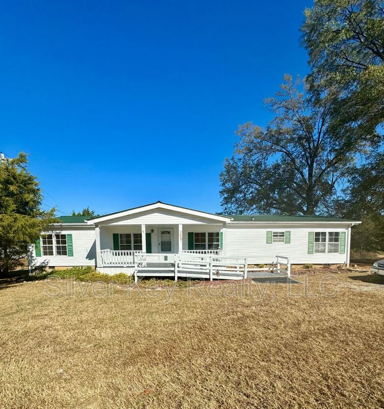 Decatur House: 388 River Road