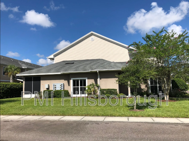 Tampa House: 8213 Bally Money Rd