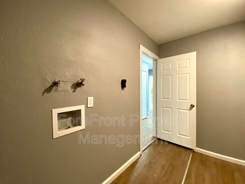 4327 Avenida Prima St San Antonio TX 78233-6824 - Photo 36