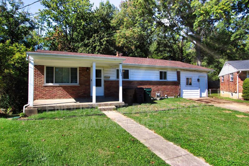 Cincinnati House: 3448 RINGWOOD ST