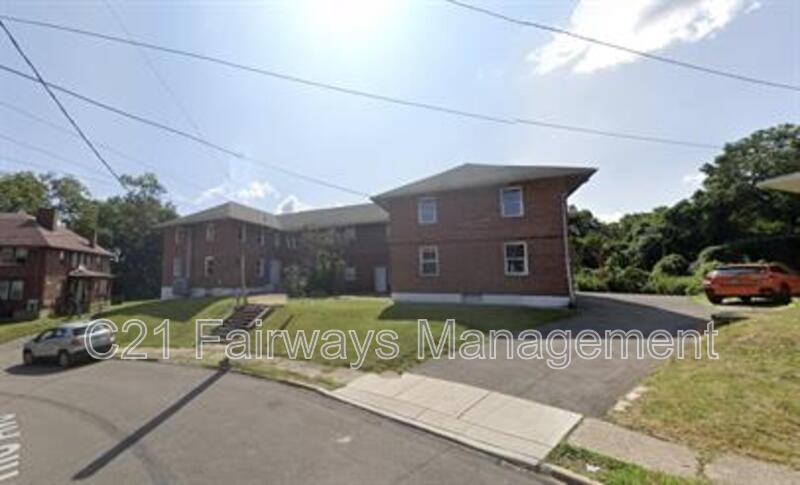 Clairton Condo: 421 Ohio Ave Apt 2