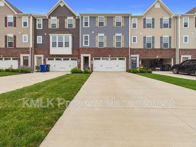 Stow House: 4037 N Steels Cir