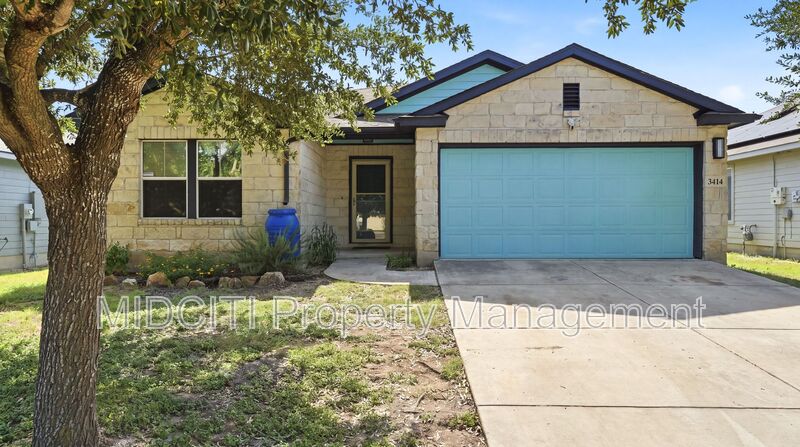 Seguin House: 3414 Zachary St